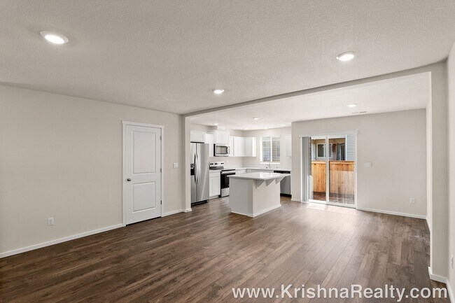 Building Photo - Beautiful NEW CONSTRUCTION 3 Bedroom 2.5 B...