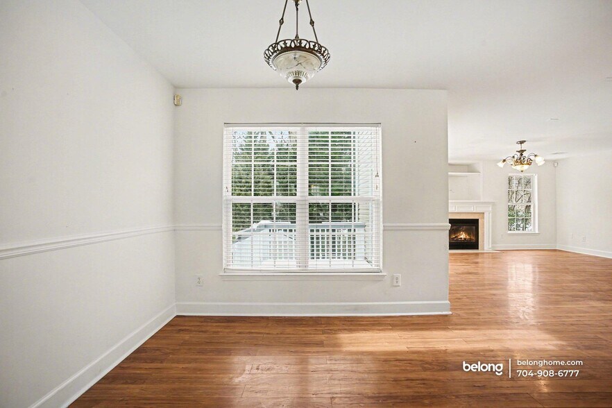 Building Photo - 3123 Glen Robin Ct