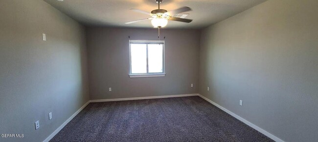 Building Photo - 12065 Mesquite River Dr