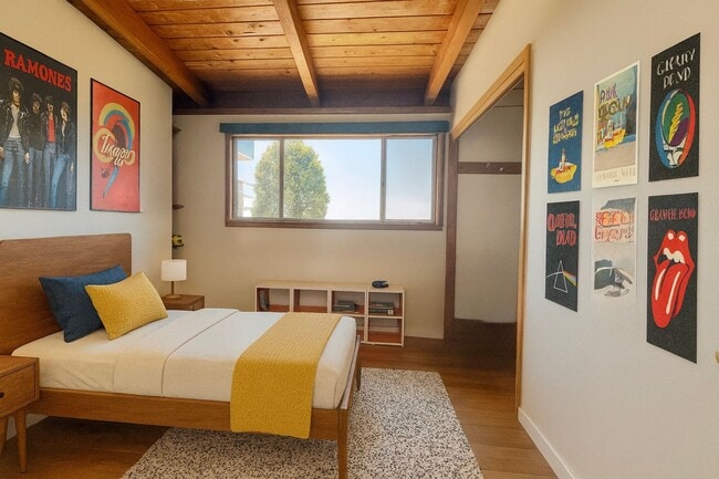 Building Photo - Elegant Piedmont Retreat with Expansive Ba...