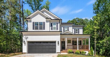 Building Photo - Charming Modern Farmhouse with 3 Bedrooms ...