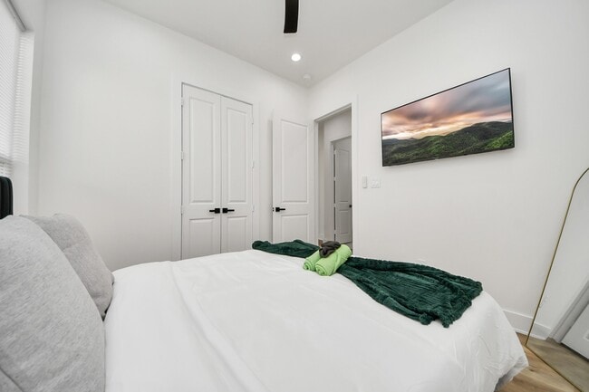 Building Photo - 3907 Maggie St