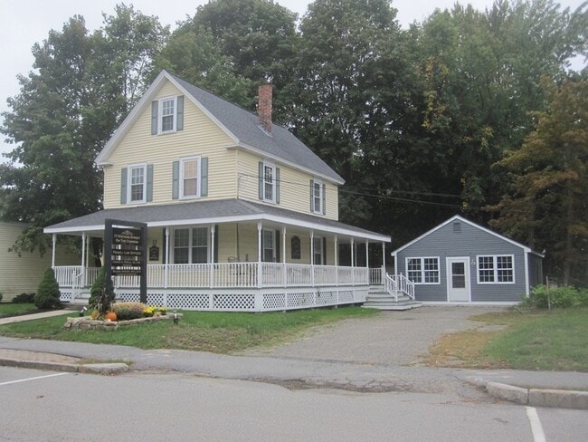 Primary Photo - 17 Stevens St