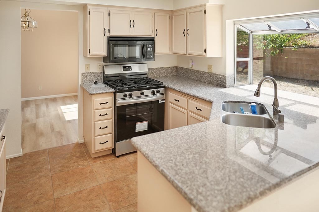 Building Photo - 1512 Siberian Ct
