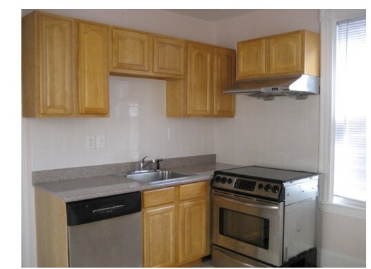 Building Photo - 16 Copenger St