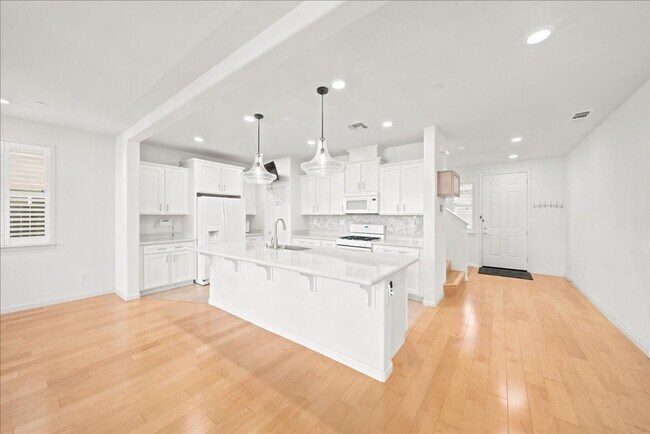 Building Photo - 15 Bannock Glen Pl