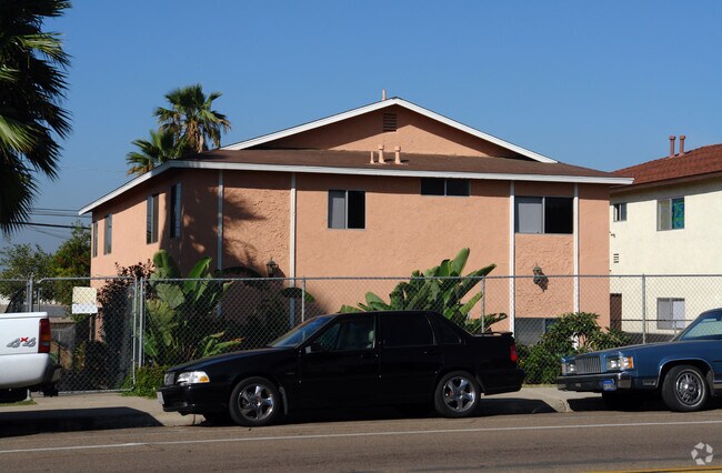 Building Photo - 836 Grand Ave