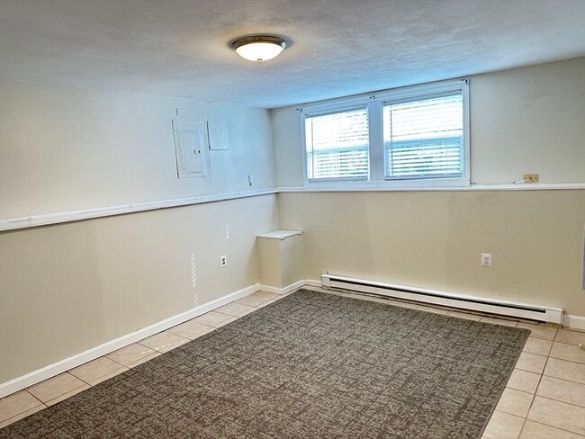 Building Photo - 33 Curry Cir