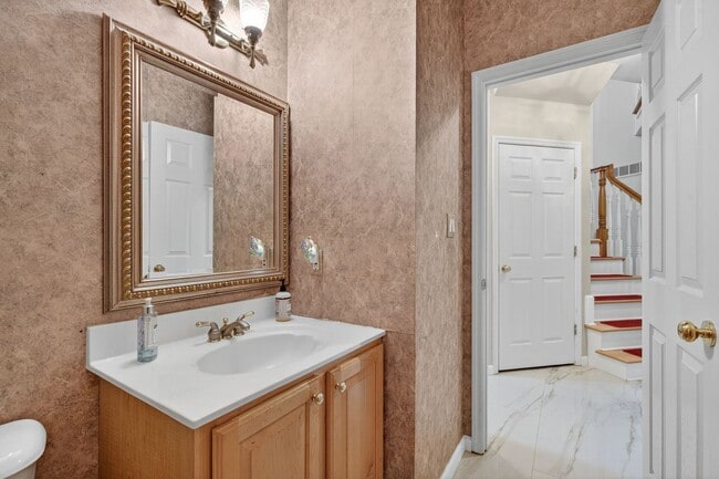 Building Photo - Stunning 4,166 Sq. Ft. Home in Westridge Oaks – Upgraded Throughout!