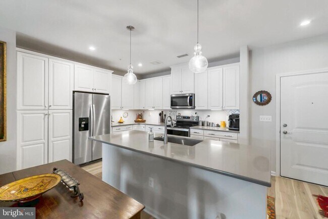 Building Photo - 13210 Petrel St