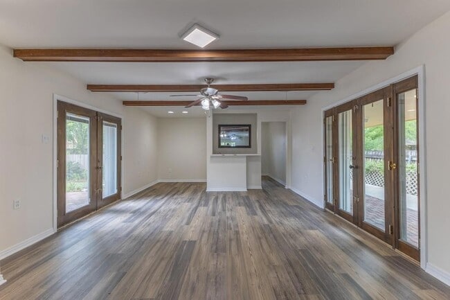 Building Photo - 4419 Knight Dr