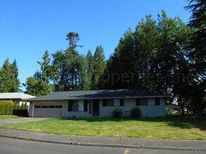 Building Photo - Beautiful Ranch Style Home on Very Large Corner Lot With W/D Hookups, Fireplace, 2 Car Garage & A...