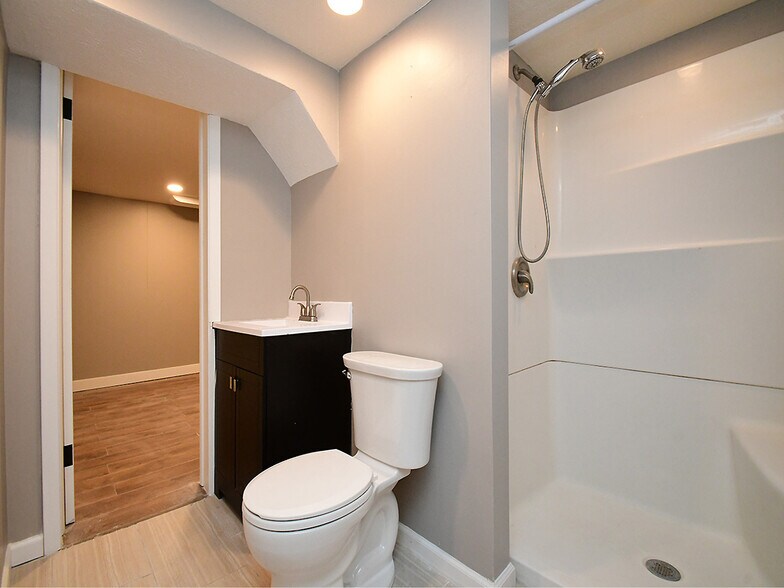 Building Photo - 6939 Binney St