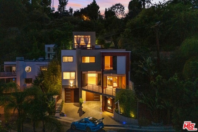 Building Photo - 2222 Bancroft Ave