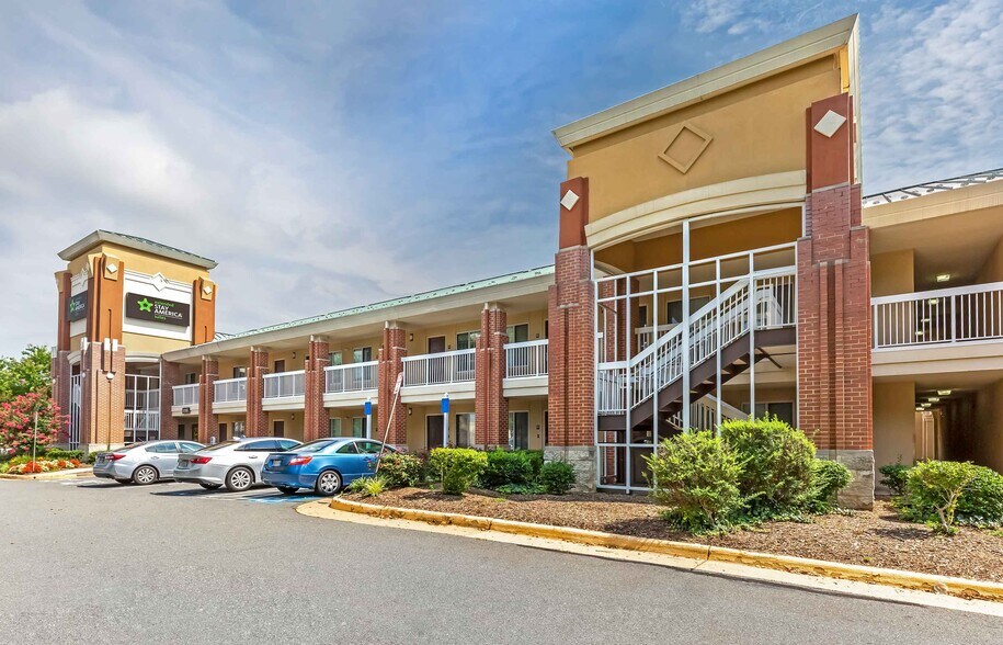 Building Photo - Furnished Studio-Washington, D.C. - Reston