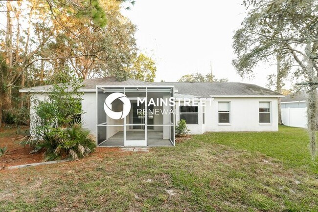Building Photo - 3 Bedroom Pet-Friendly Home in Spring Hill, FL with Main Street Renewal