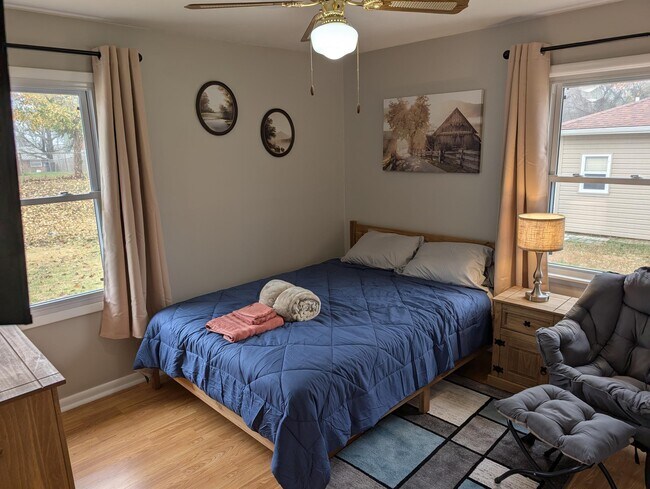 Building Photo - 3513 June St