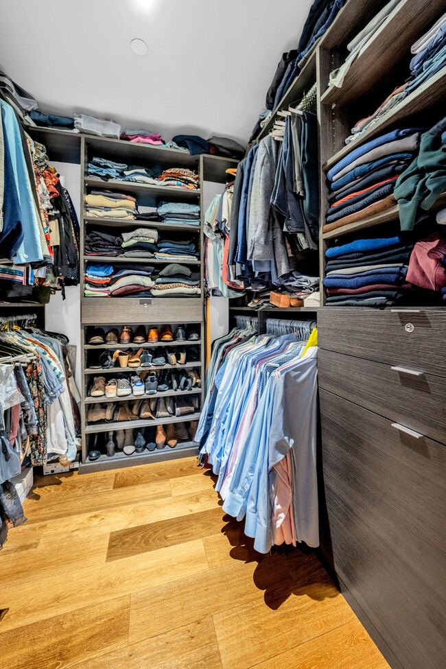 Building Photo - 51 Jay St