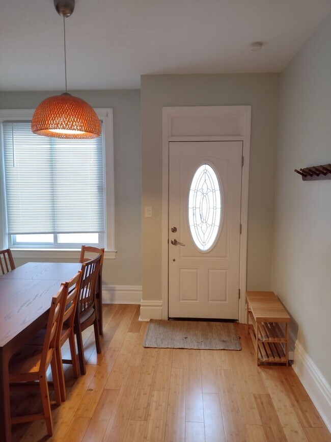 Building Photo - Beautiful Home for Rent