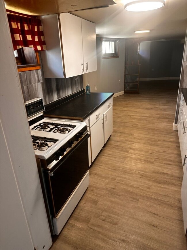 Building Photo - 1728 S 7th St