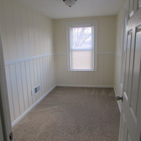 Building Photo - Private Entry Duplex Near Lake St Clair