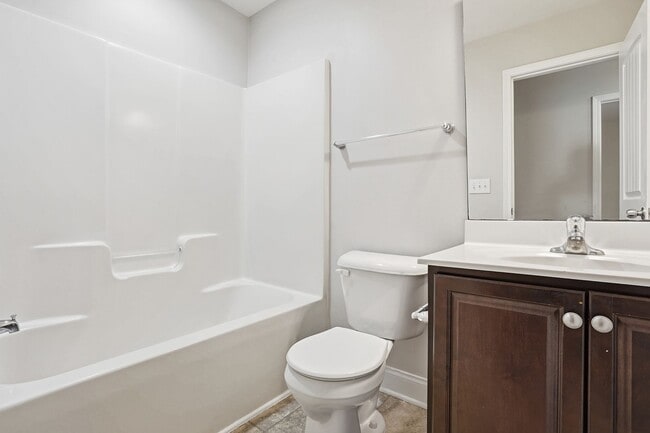 Building Photo - BEAUTIFUL single-Family home with $500 towards first month's rent- 2-Car Garage | Community Pool ...