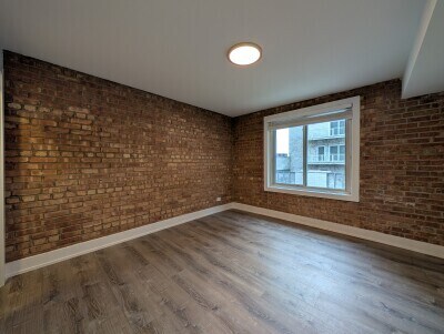 Building Photo - 1212 N La Salle Dr