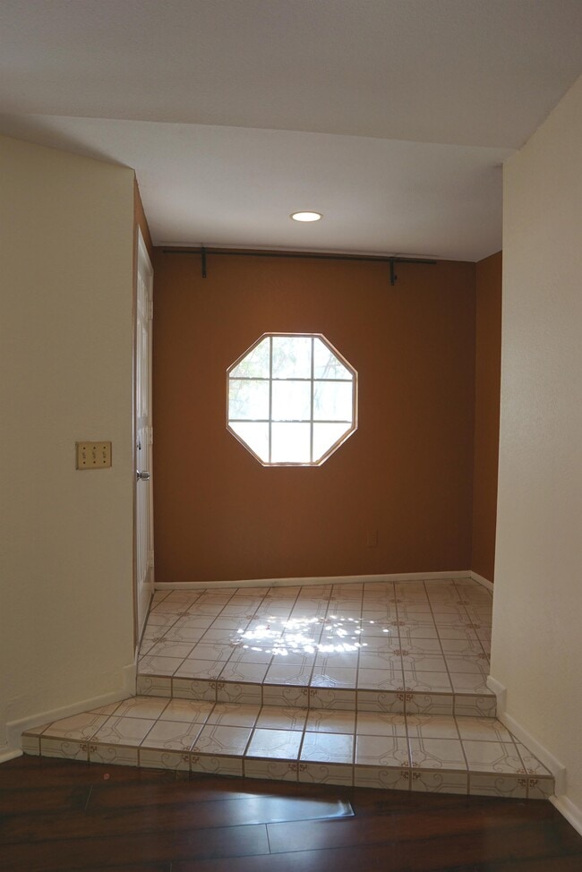 Building Photo - 68120 Tachevah Dr