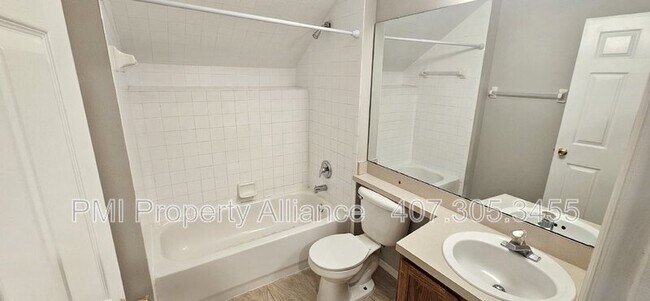 Building Photo - 4212 Forest Island Dr