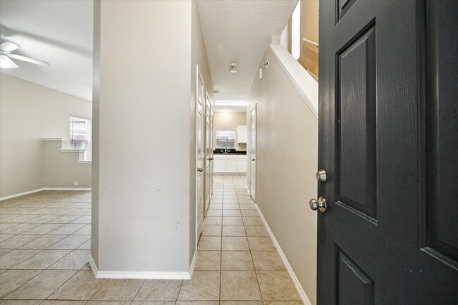 Building Photo - 18730 Sandelford Dr