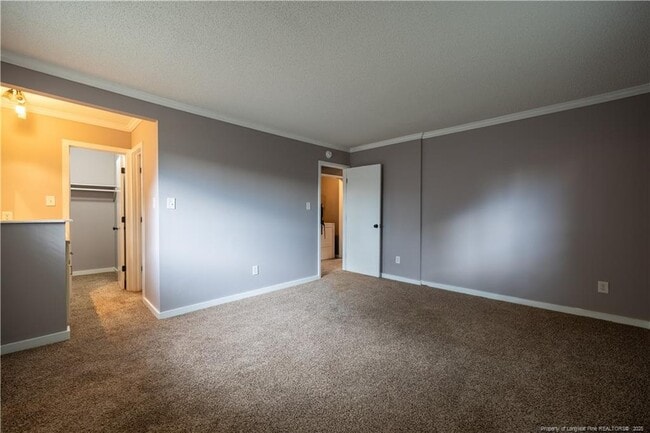 Building Photo - 5725 Waterwood Dr