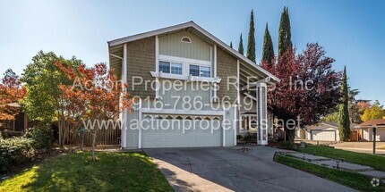 Building Photo - Large Corner Lot - In Ground Pool - Covere...