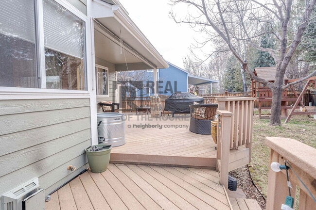 Building Photo - 2432 Mallard Cir