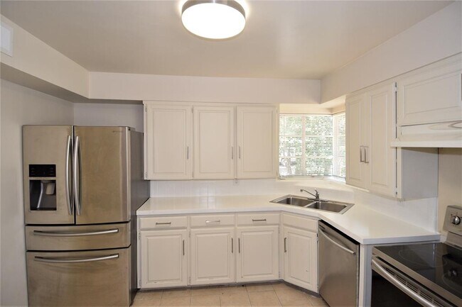 Building Photo - 6839 Walnut Hill Ln