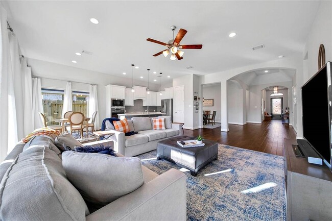 Building Photo - 4615 Primrose Valley Ln