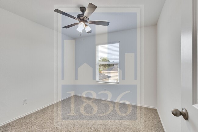 Building Photo - 304 Azua Path