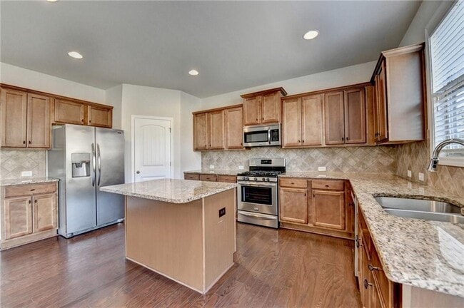 Building Photo - 4810 Haysboro Way