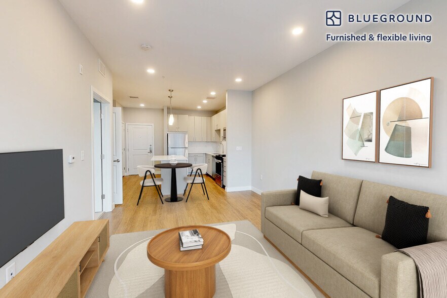 Building Photo - 155 Lenox St