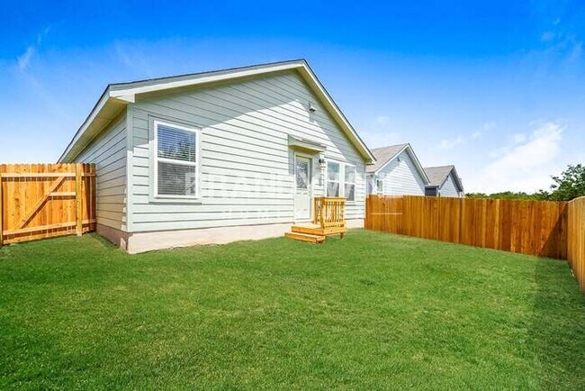 Building Photo - 7246 Winding Fence