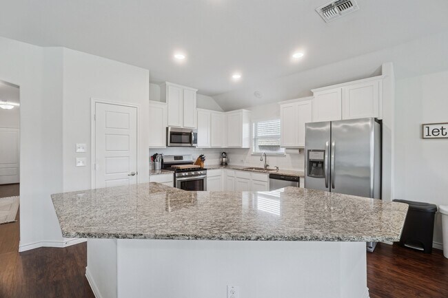 Building Photo - 3205 Rio Grande Rd