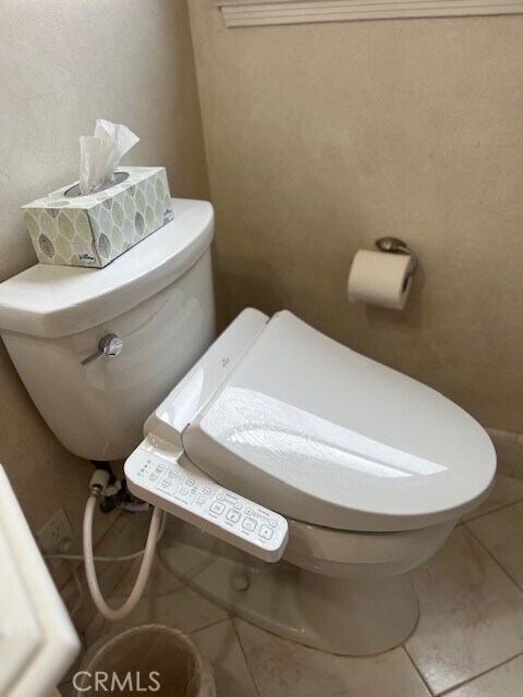 Building Photo - 1054 Mayflower Ave