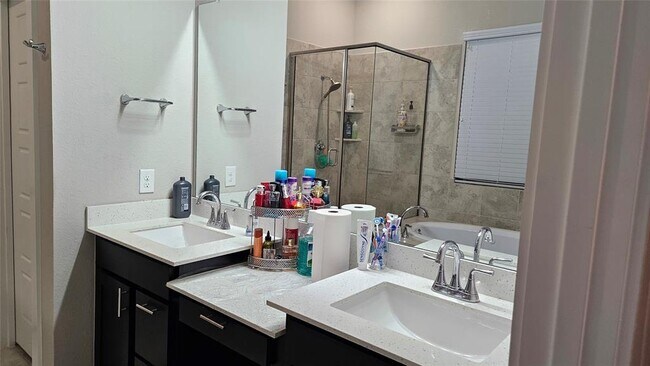 Building Photo - 18218 Bluebird Br Ln