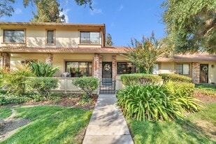 Building Photo - 5486 Colony Field Dr