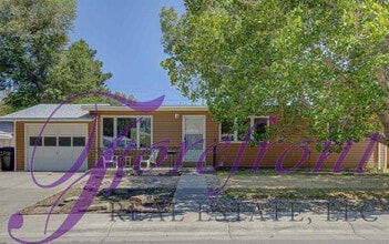 Building Photo - 2045 Laramie Ave