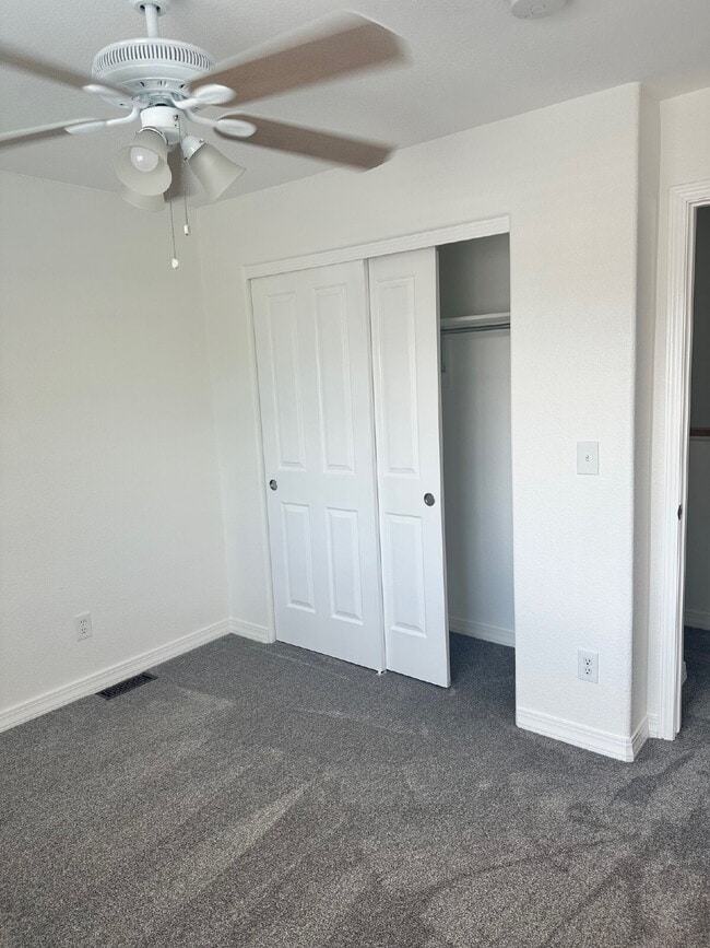 Building Photo - "Charming 2-Bed Townhouse Retreat with 2.5 Baths in Lochbuie – Spacious 1312 Sq. Ft. Living!"