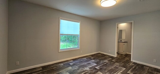 Building Photo - 55+ community Sylvan Grove / move in Special!