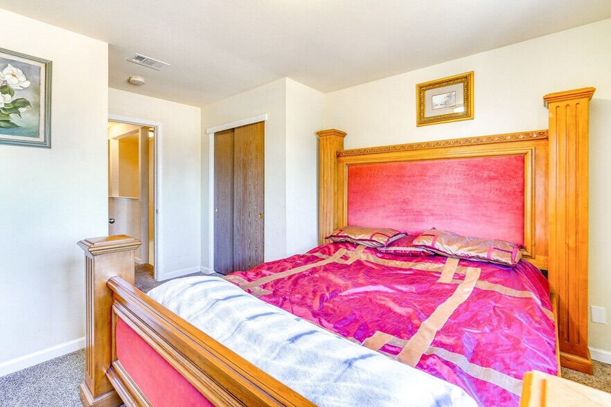 Building Photo - 110 Pasco Dr