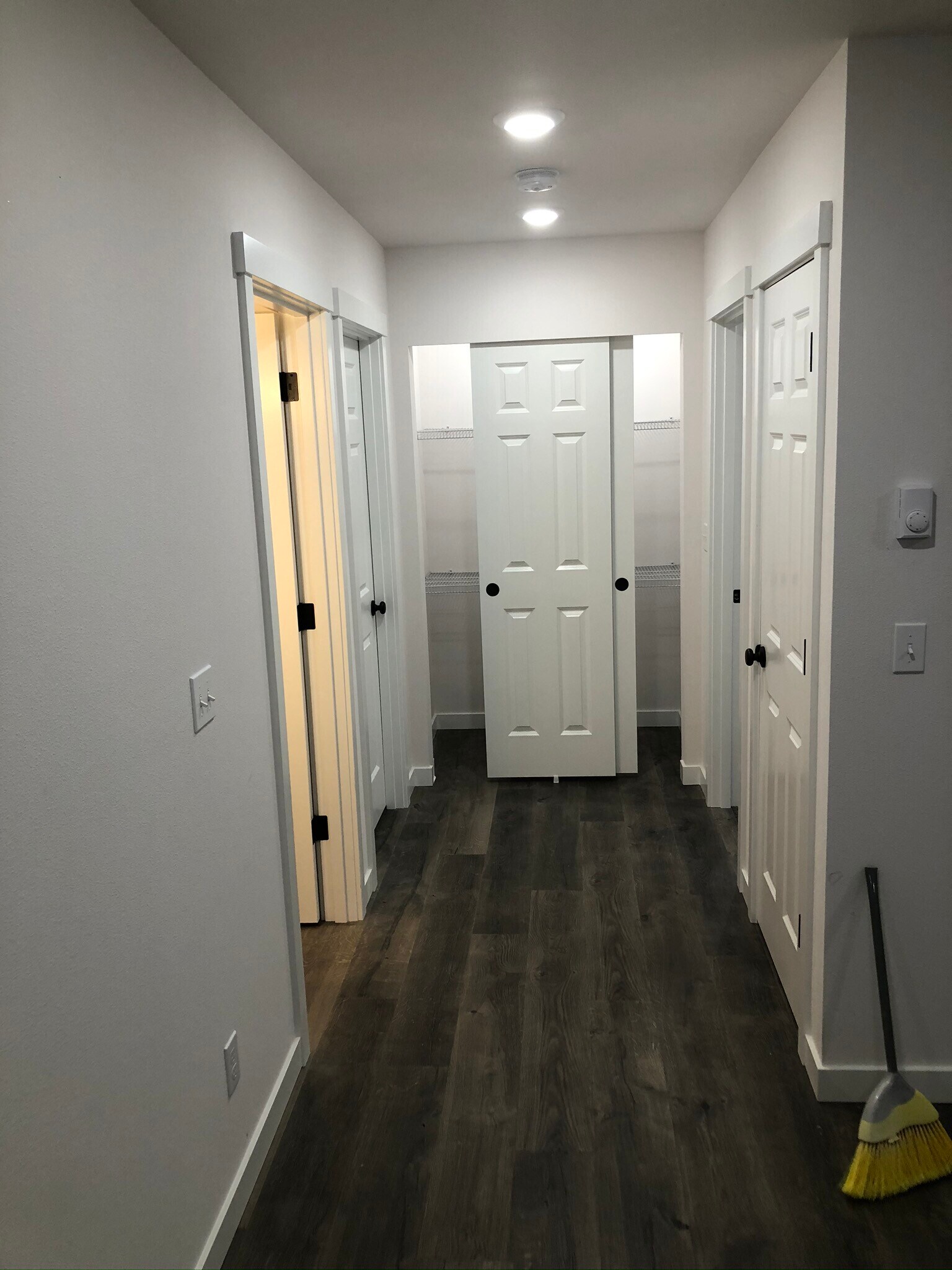 Building Photo - 7411 S Park Ave