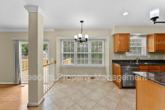 Building Photo - 9140 Worthington Dr