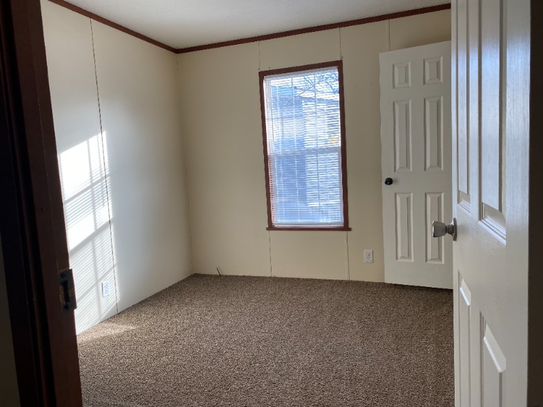 Building Photo - 1806 Davis